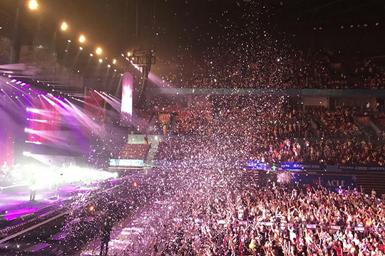 畅享摇滚，333体育LED大屏“耀”你好看！