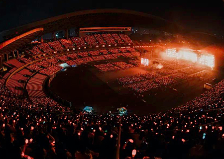 333体育透明屏闪耀周杰伦张韶涵演唱会和GETshow展！